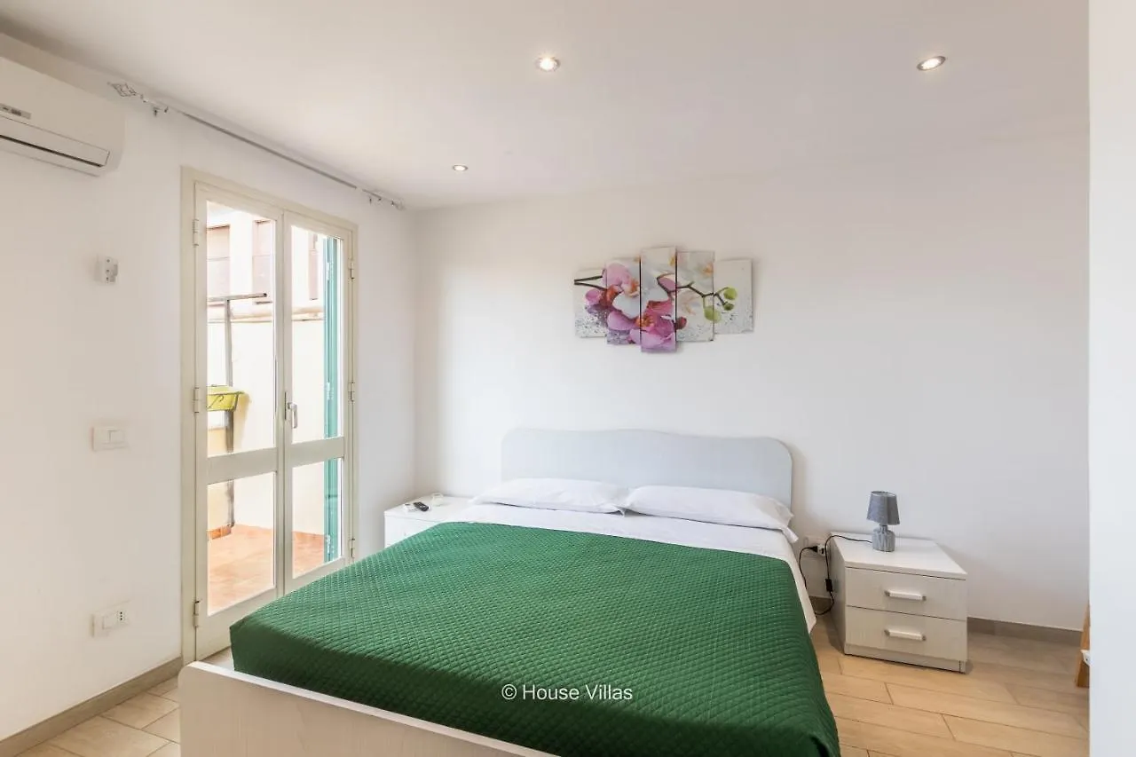 House&Villas - La Maison Du Lion Rouge Noto 0*,  Italy