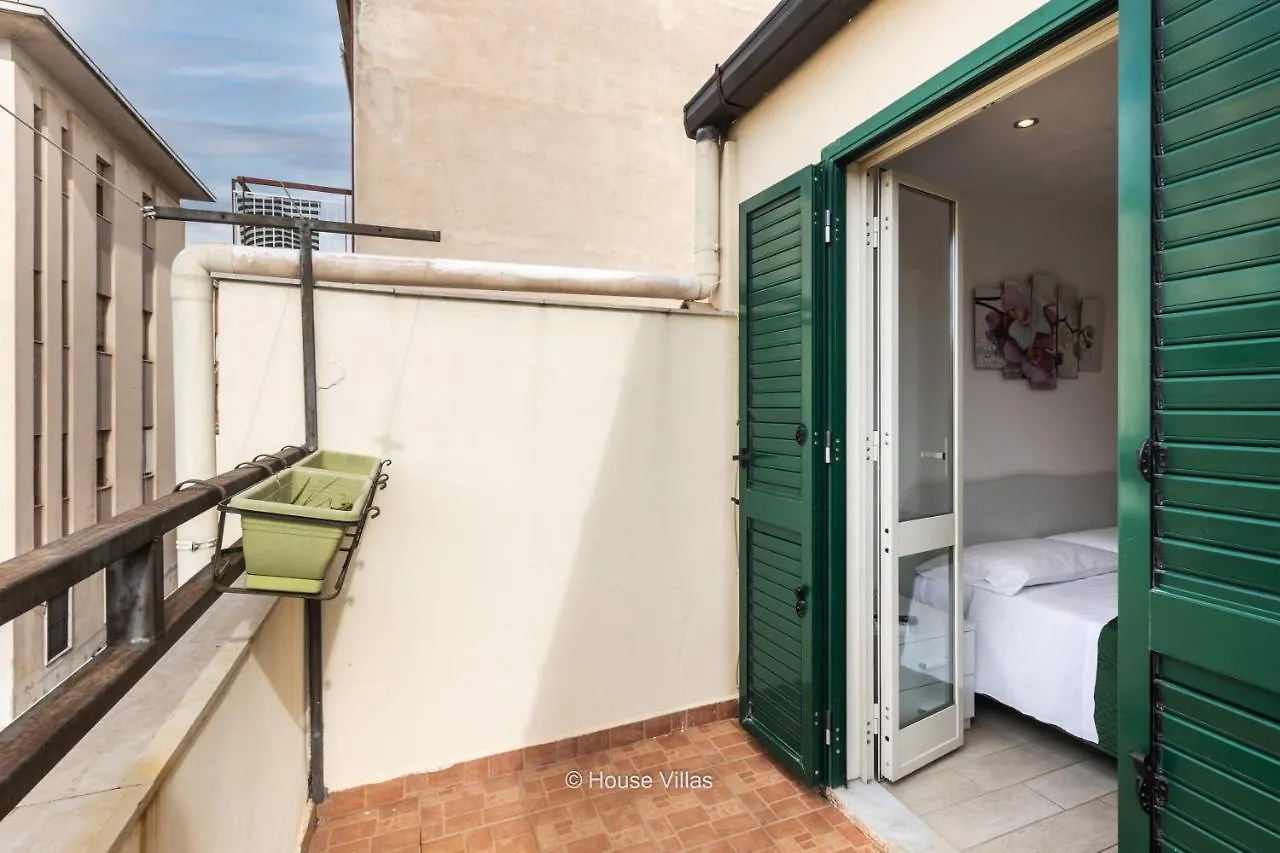 House&Villas - La Maison Du Lion Rouge Noto Apartment